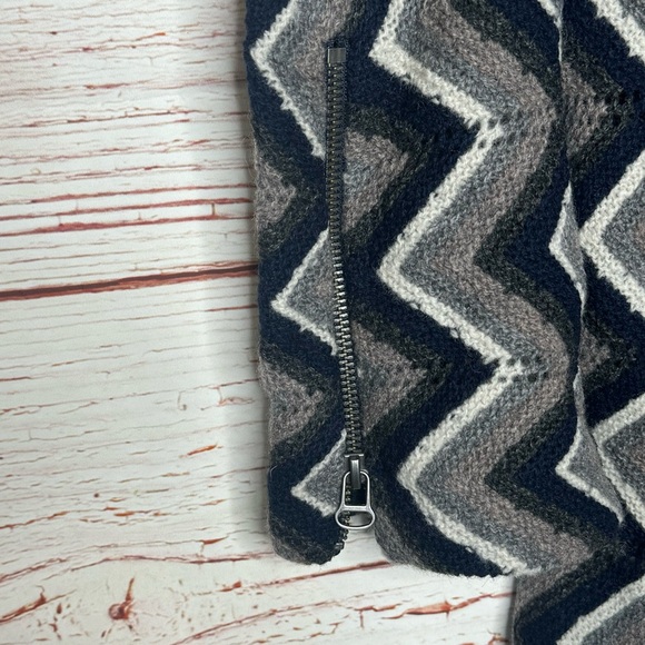 NWT Free People Rhiannon Chevron Knit Mini Dress in Black Combo S - Picture 9 of 16